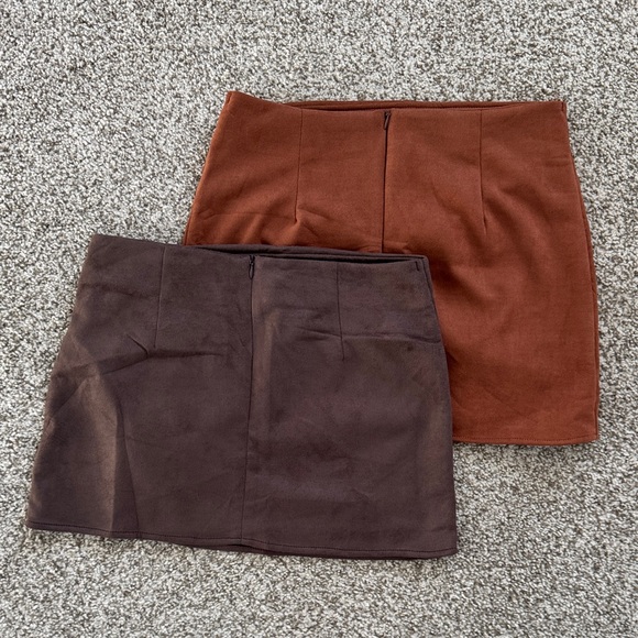 Elegant Brown and Tan Women's Skirt Set - Picture 2 of 3